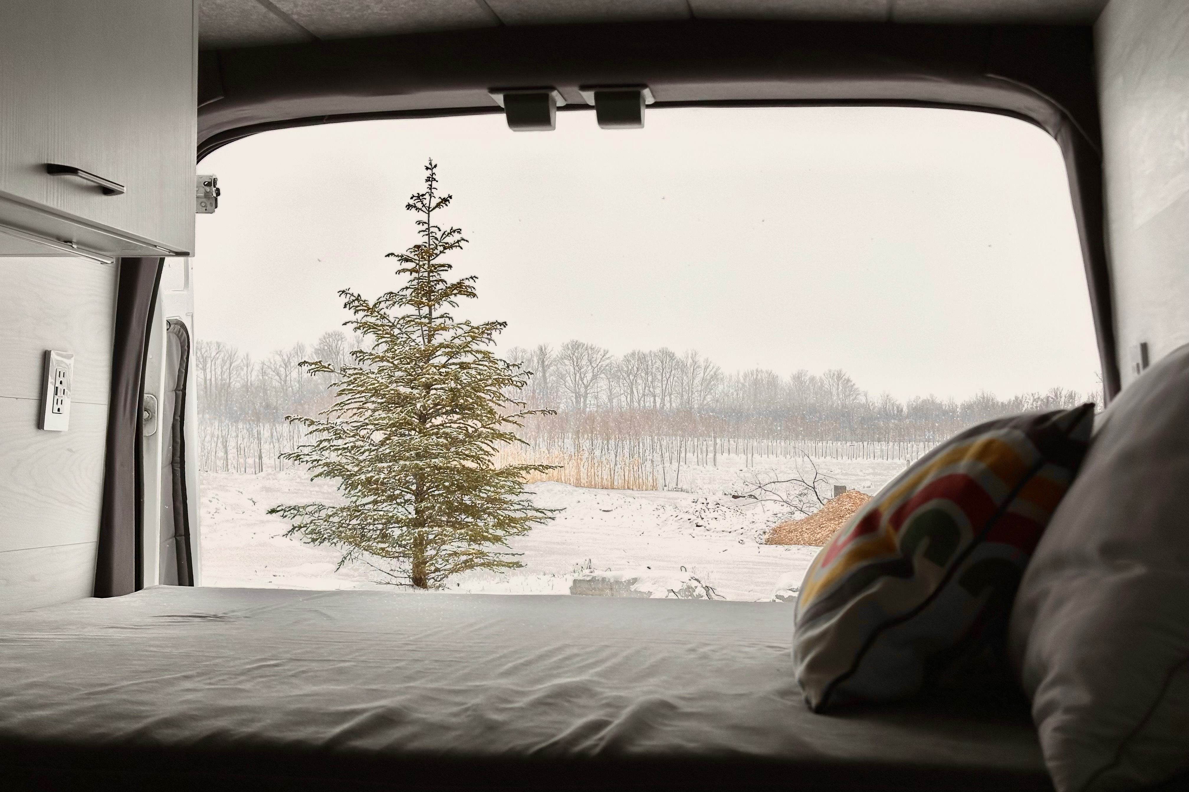 Luxury Hotel-Style Furnitured Camper 2023 Rare Size