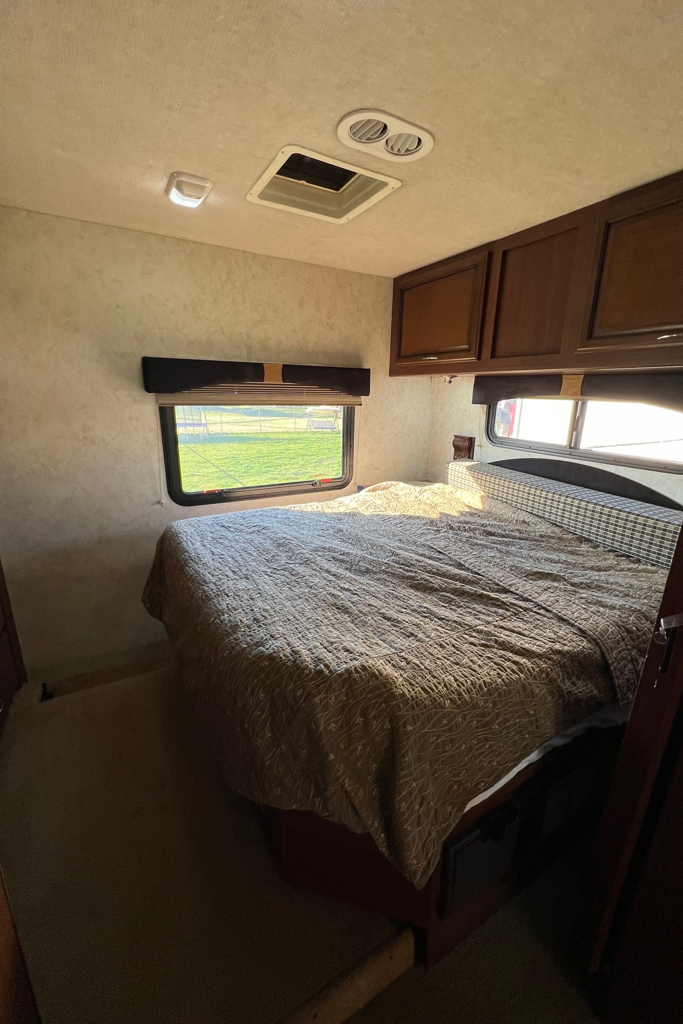Jordan's Fleetwood Storm 32BH Class A