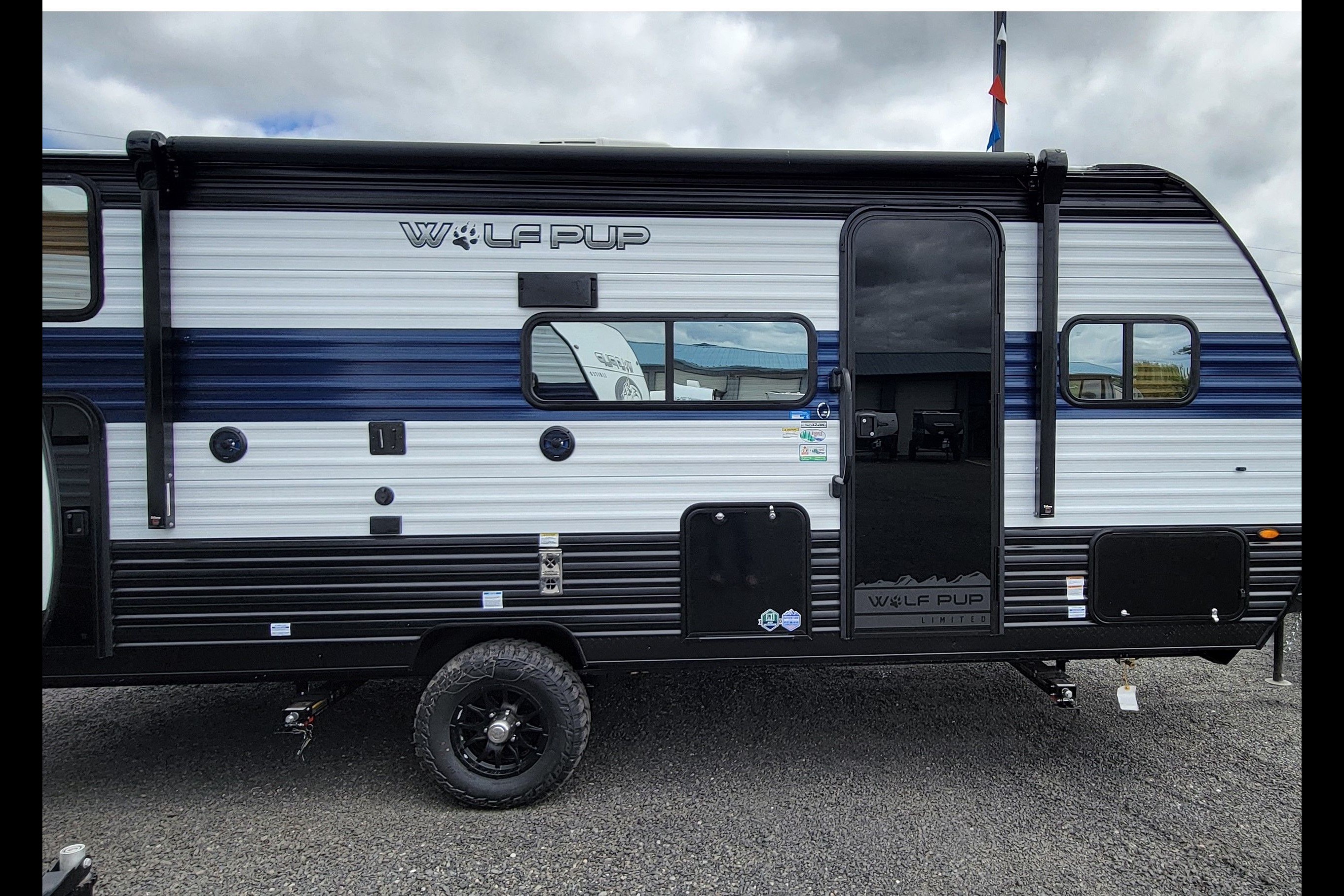 Little Lite Camper 2026 Forest River Cherokee Pup Travel Trailer