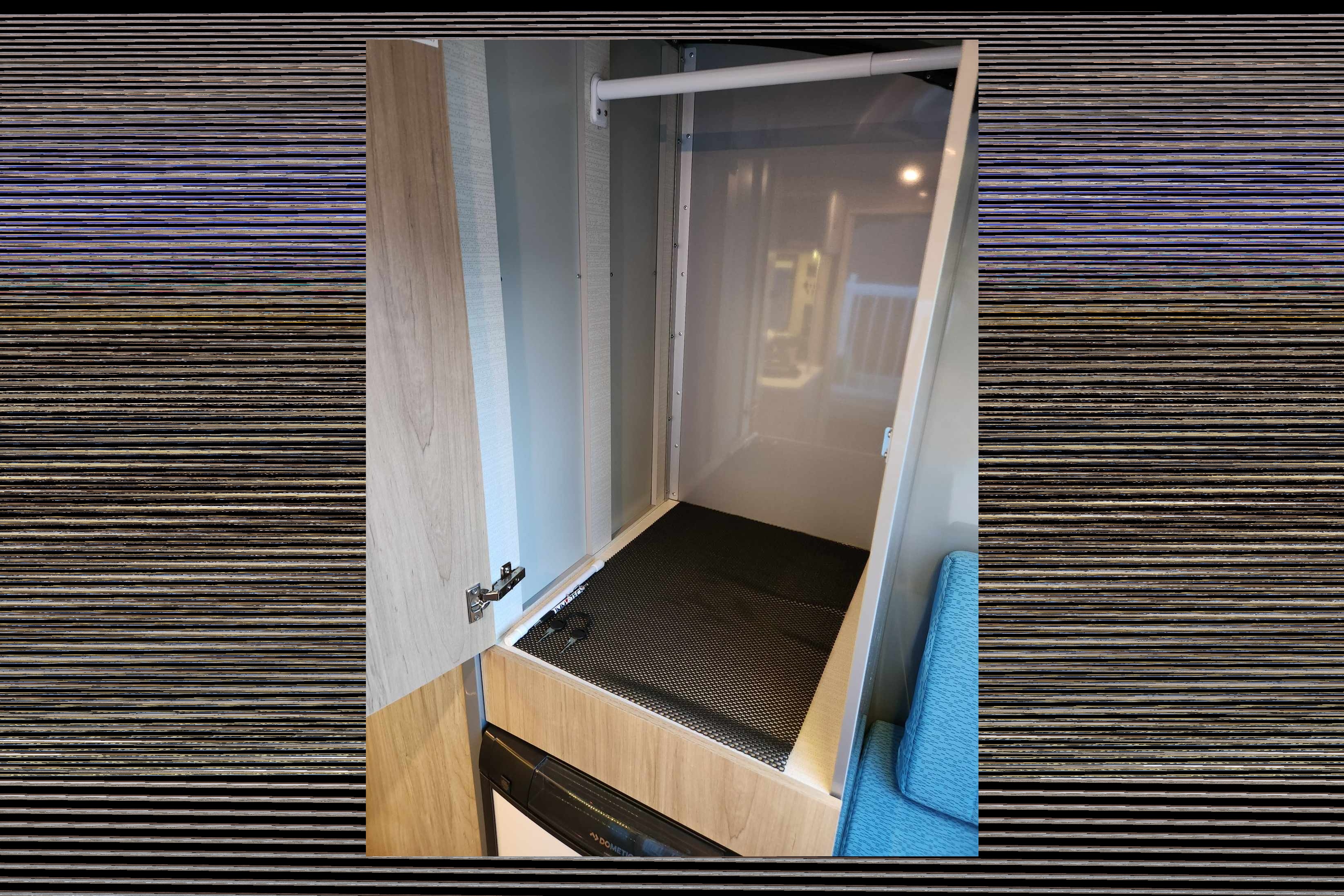 Safari Condo Alto F1743