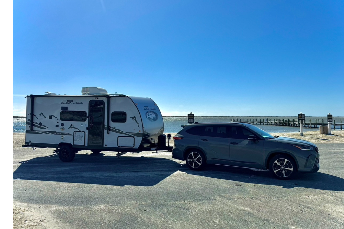 Oscar's Forest River 16BHSBLW Travel Trailer