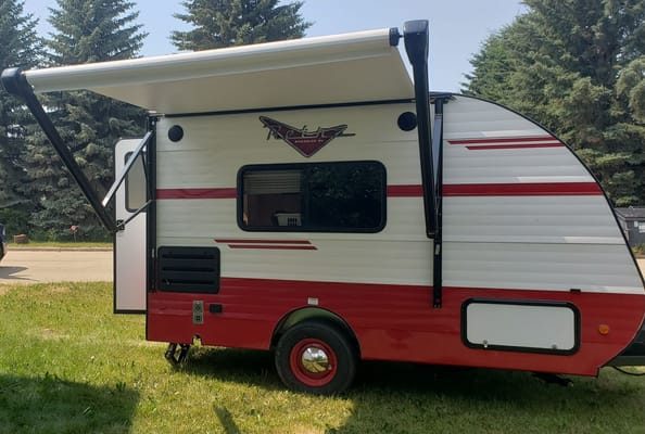 Holly's Riverside RV Retro Micro Trailer