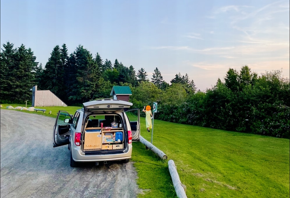La belle Huguette-  Dodge Grand Caravan
