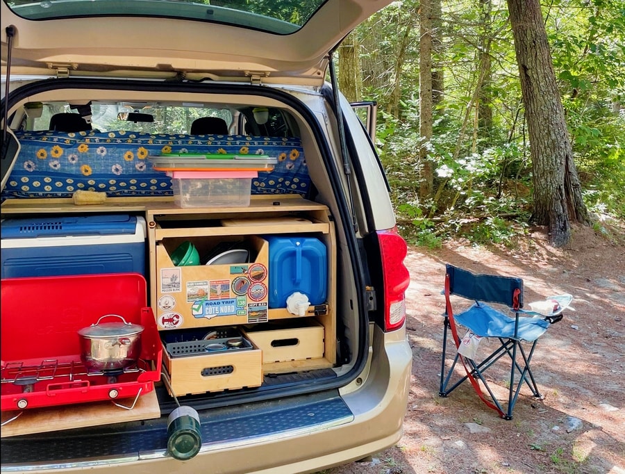 La belle Huguette-  Dodge Grand Caravan