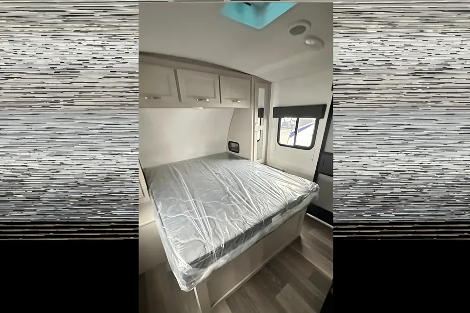 Sergio's and Yanet's Cruiser RV 277BHS Travel Trailer