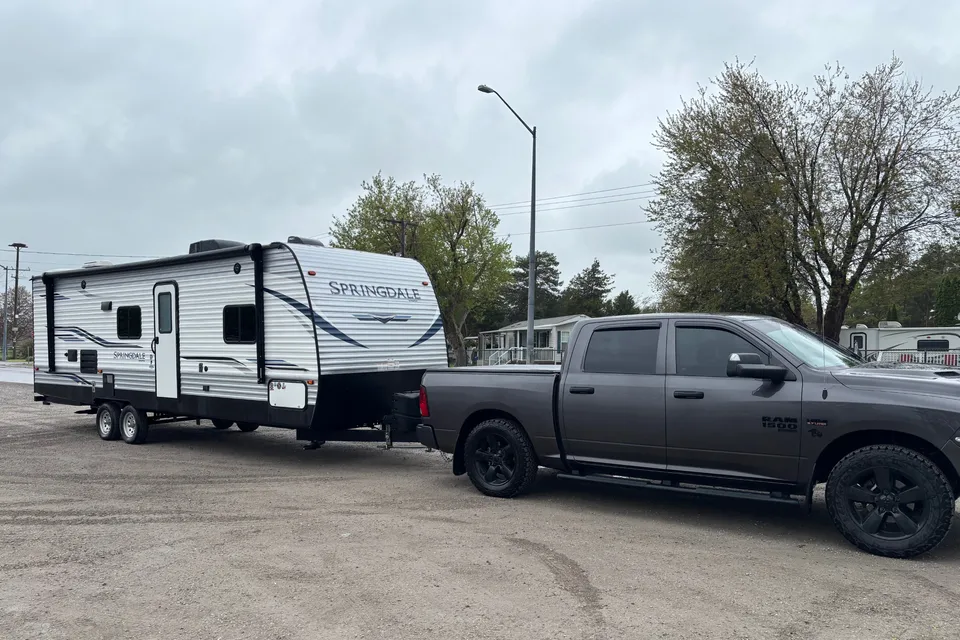 1500 friendly Keystone Springdale 27rbh Travel Trailer
