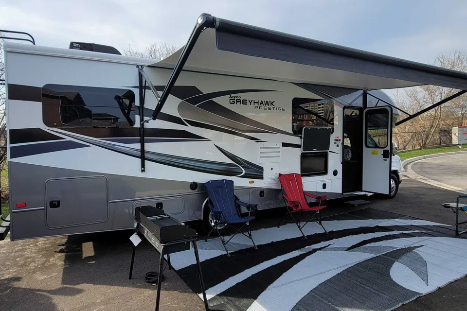 Jay & G's Jayco Prestige Class C