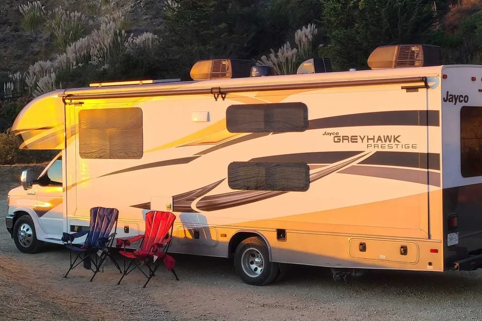 Jay & G's Jayco Prestige Class C
