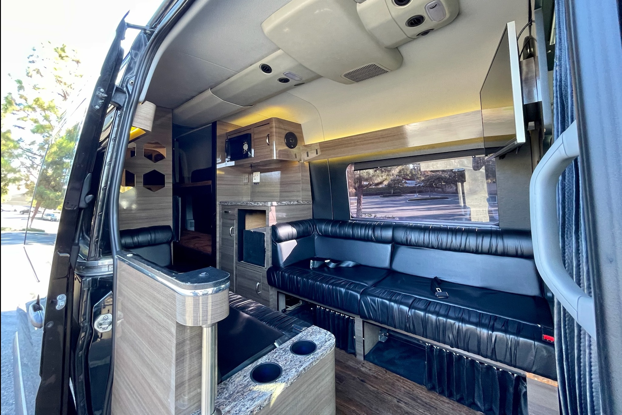 5-Bunk Sprinter Camper – Tour Bus Vibes | Family + Band Friendly