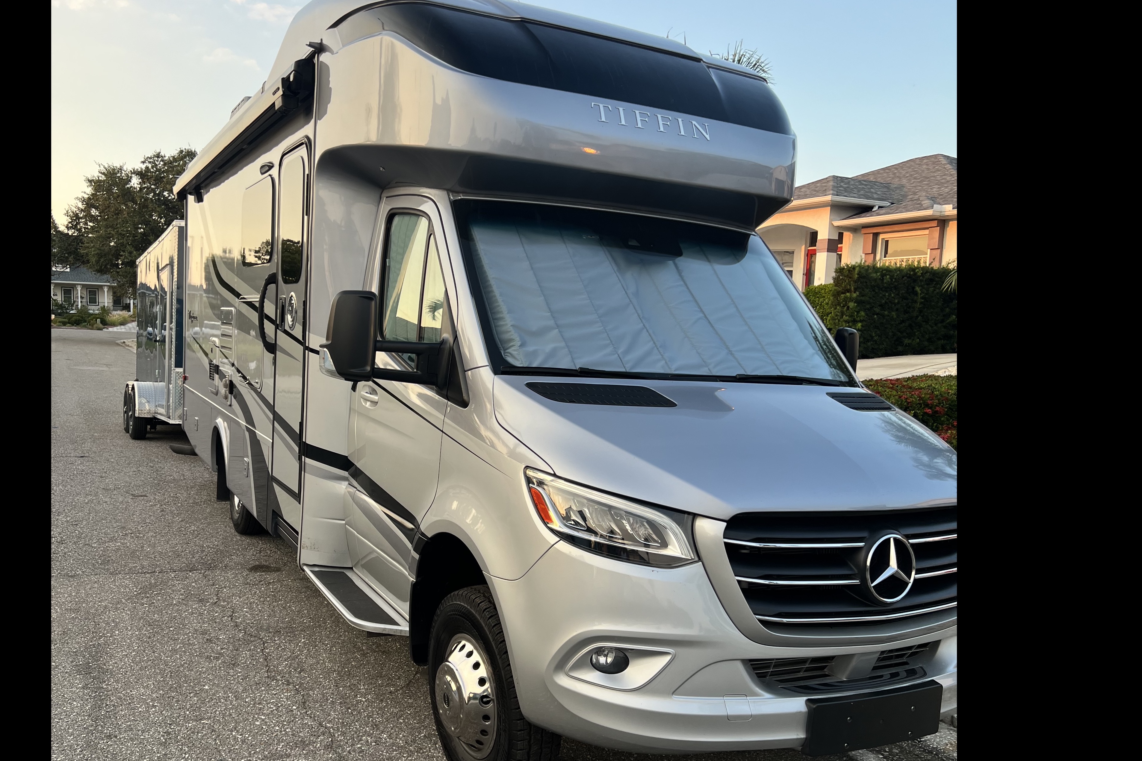 James's Tiffin Motorhomes Wayfarer Class C