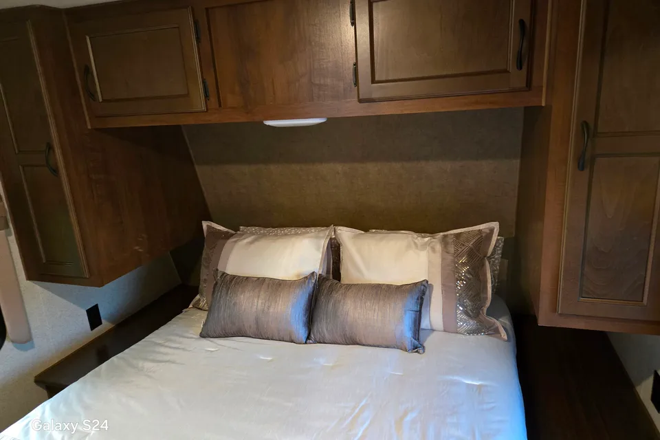 Peter's Jayco Jay flight Travel Trailer