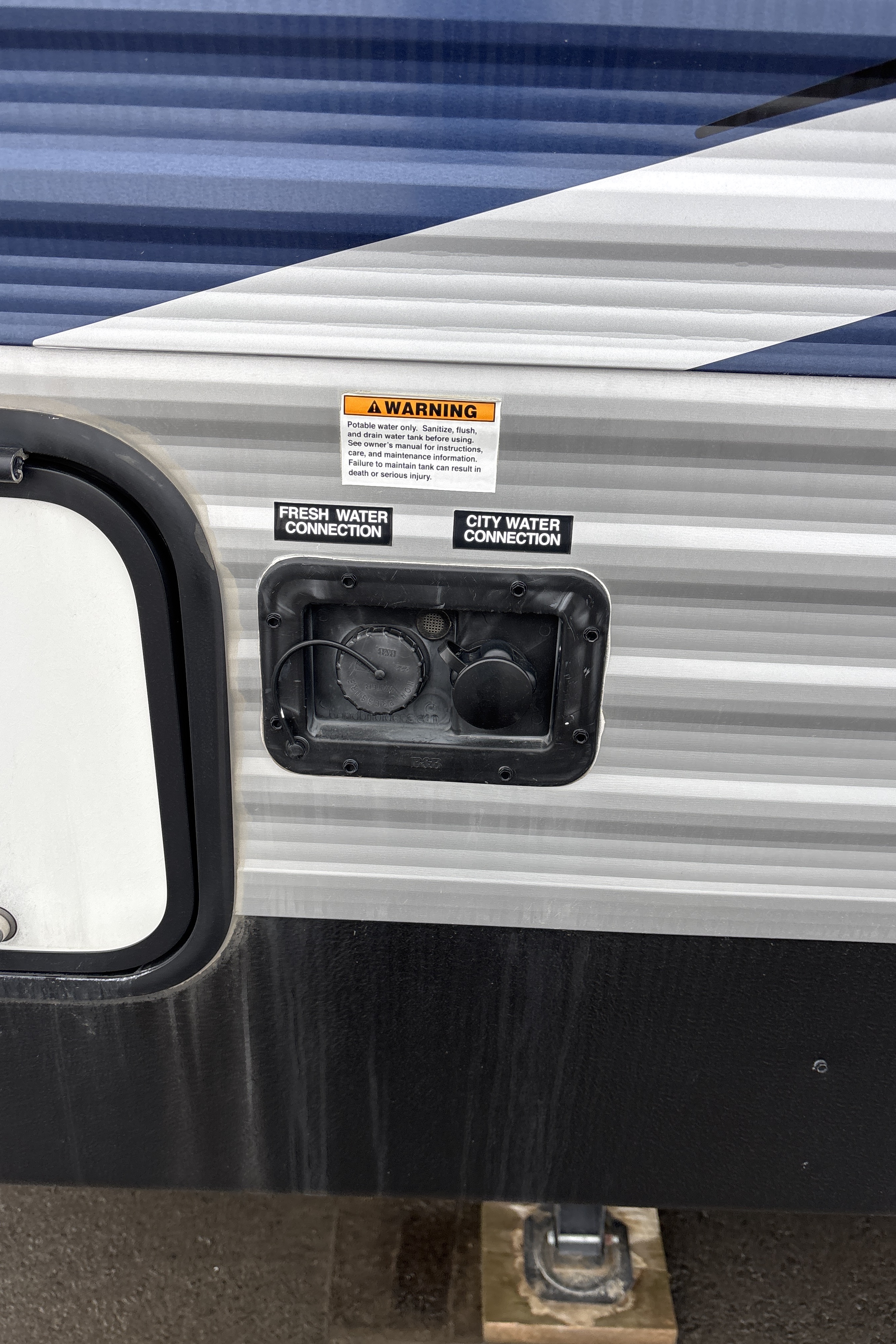26 foot Keystone Springdale Travel Trailer for rent