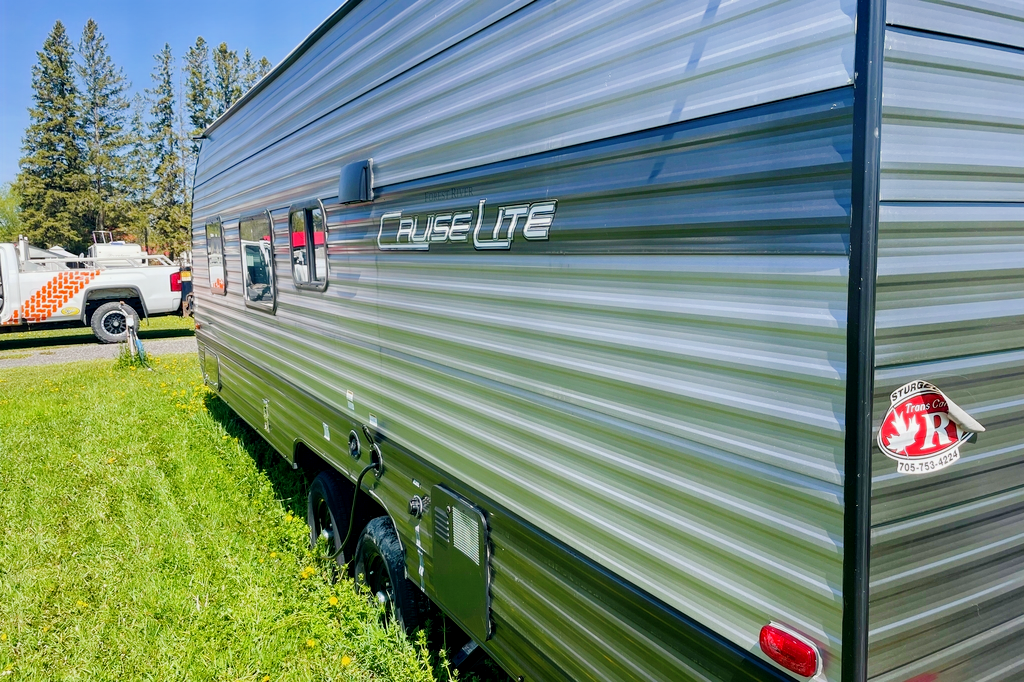 Kyle's Forest River Cruise lite Travel Trailer