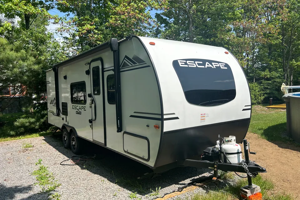 Emmanuel's KZ Escape Travel Trailer