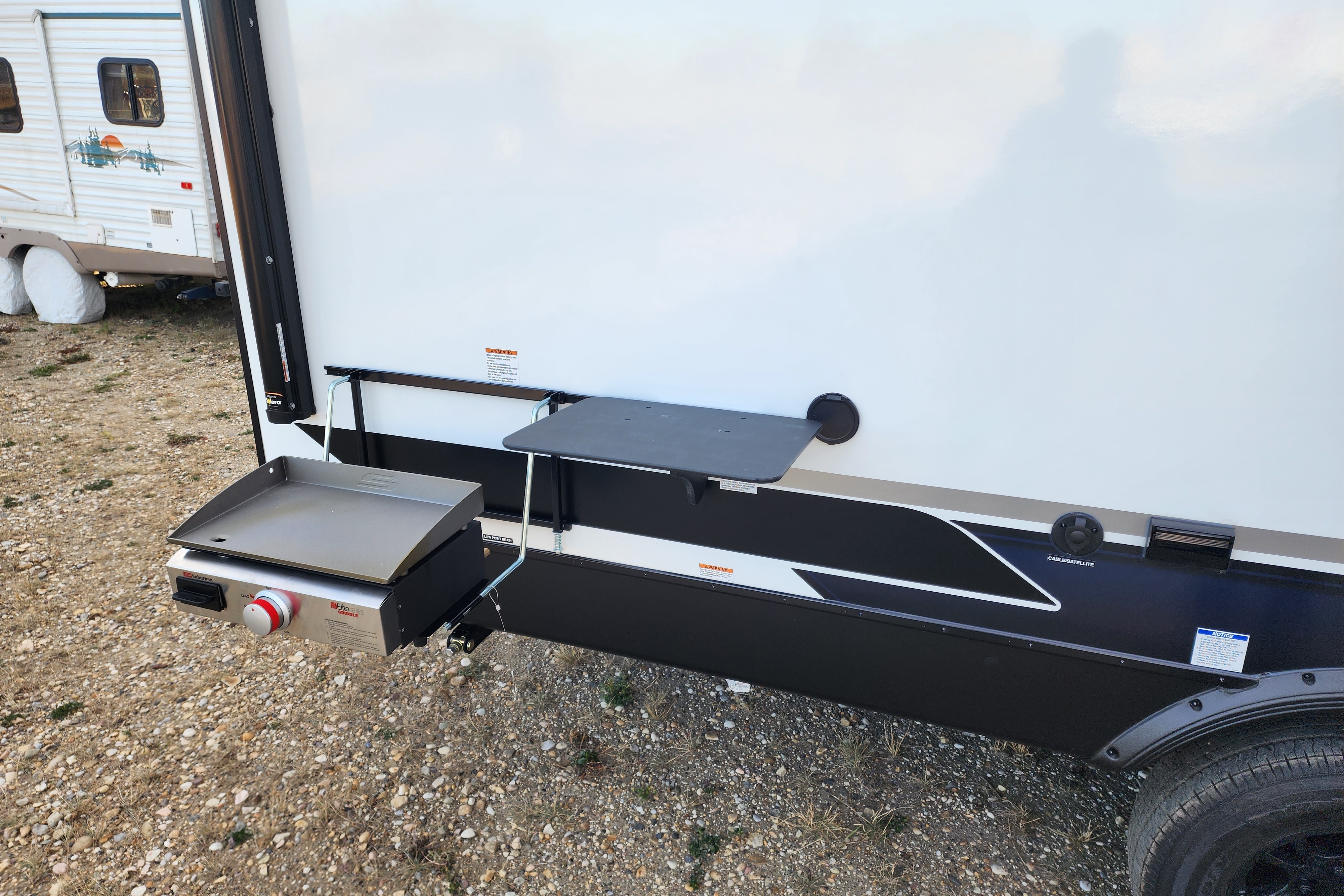 2024 Brand New Surveyor Legend with Solar Power, SUV TOWABLE