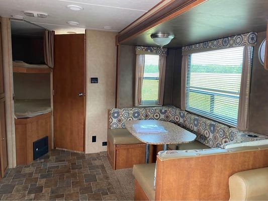 32' Revere (2014)