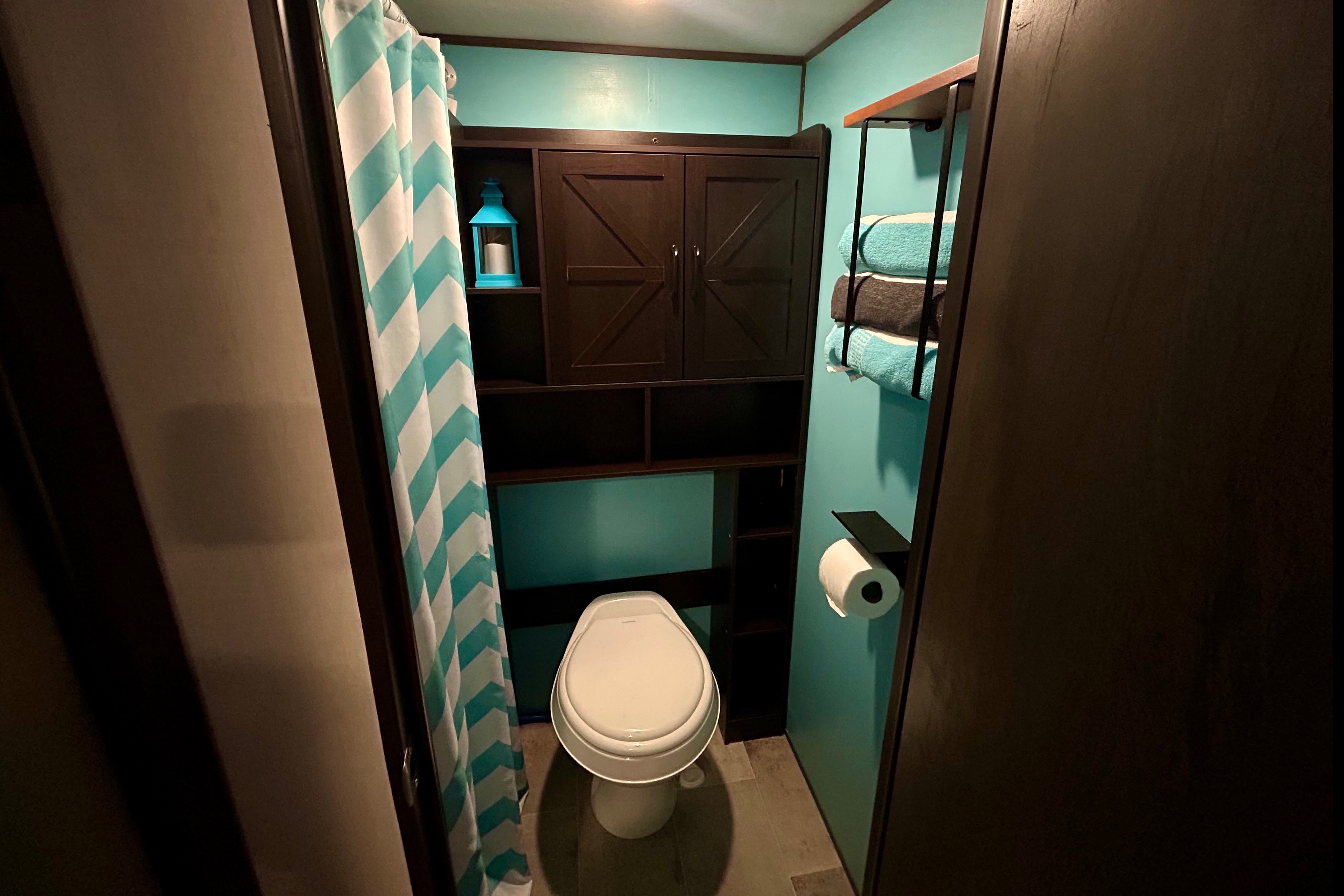 The Cozy Coleman 17b
