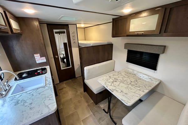 The Cozy Coleman 17b