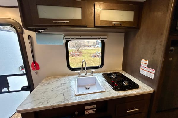 The Cozy Coleman 17b