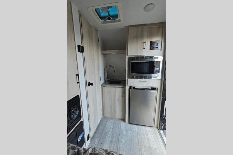 TAKE A HIKE! Winnebago Hike 100FB Travel Trailer