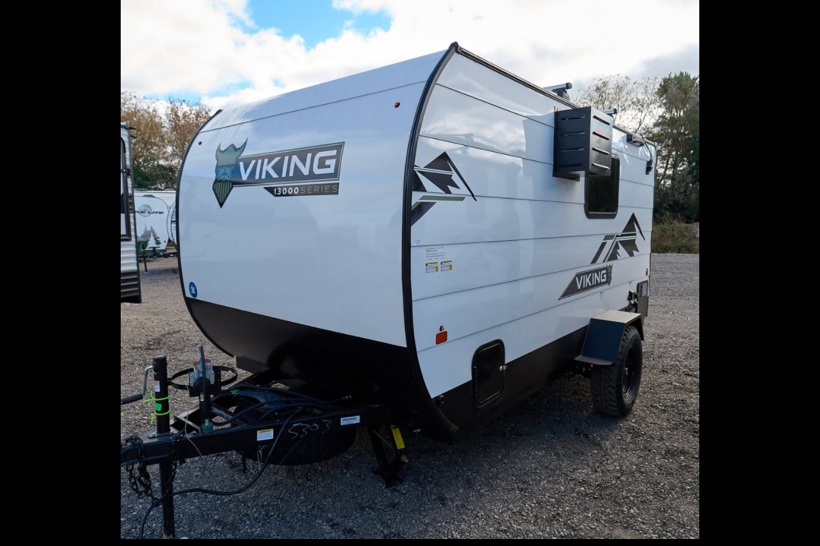 Justin's Forest River Viking rok 13000 Travel Trailer