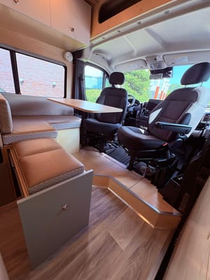 𝐕𝐚𝐧 𝐇𝐚𝐫𝐦𝐨𝐧𝐢𝐞 Plénitude van Promaster 159 EXT