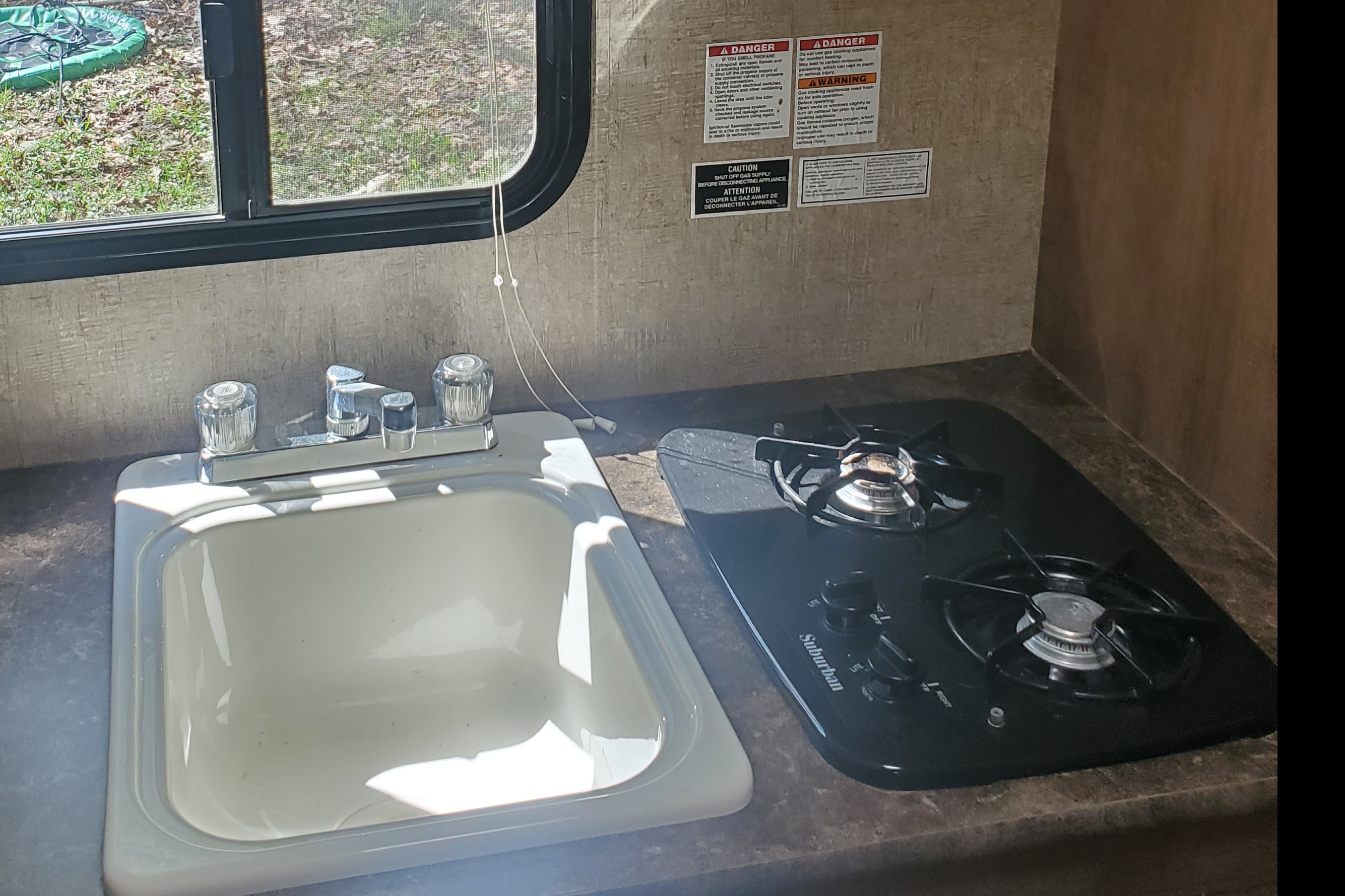 19ft Sportman Classic Travel Trailer queen and bunk beds