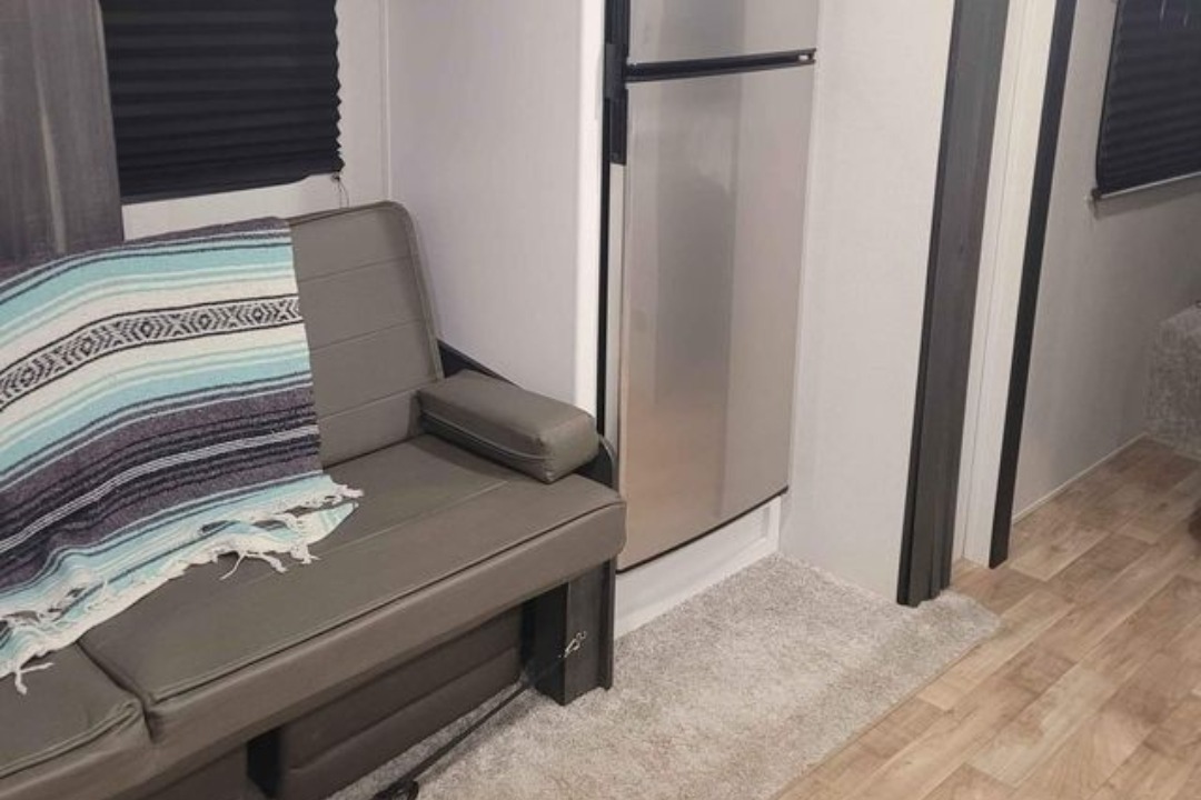 Barry's Keystone Hideout Travel Trailer