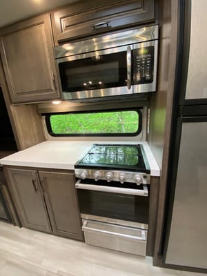 Scott's Solitude S-Class 3740BH Fifth Wheel