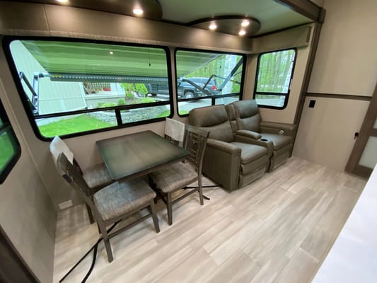 Scott's Solitude S-Class 3740BH Fifth Wheel