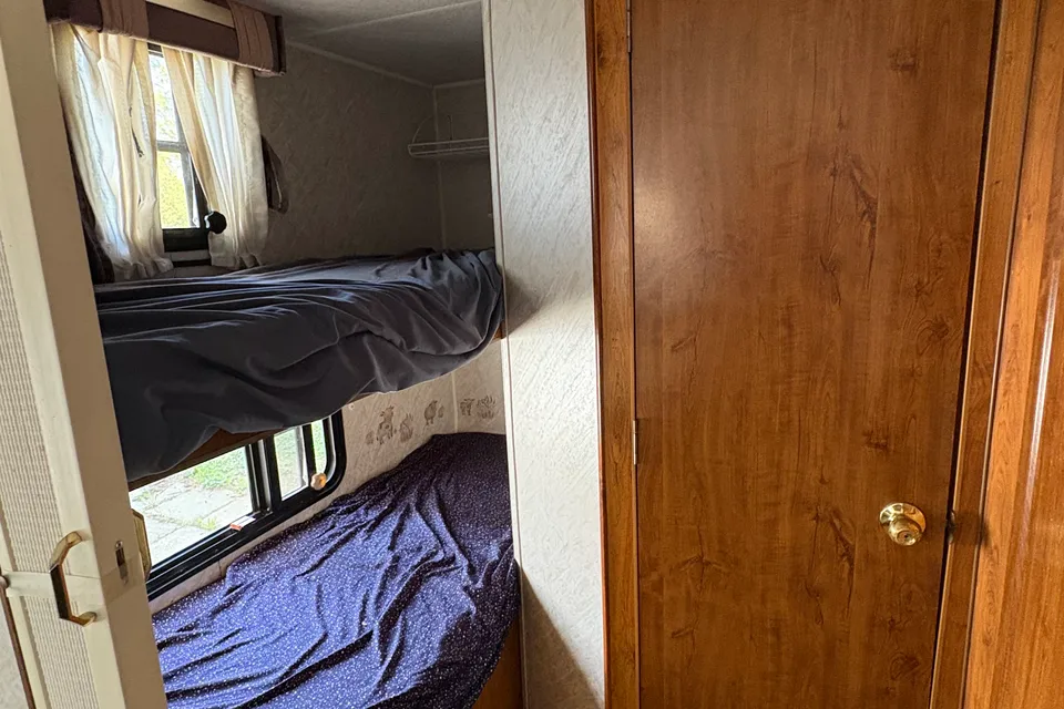 Aljo Skyline Family Travel Trailer
