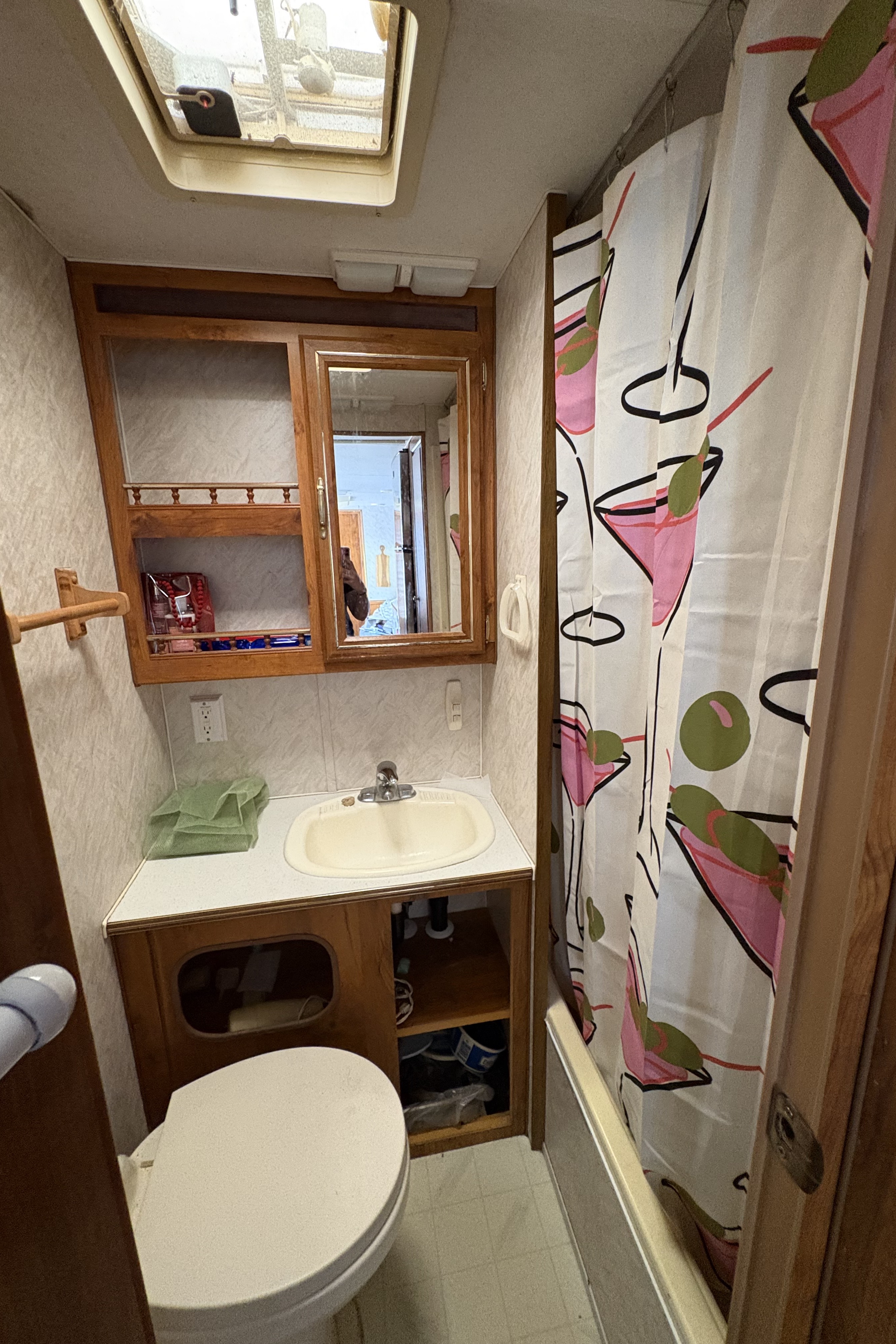 Aljo Skyline Family Travel Trailer