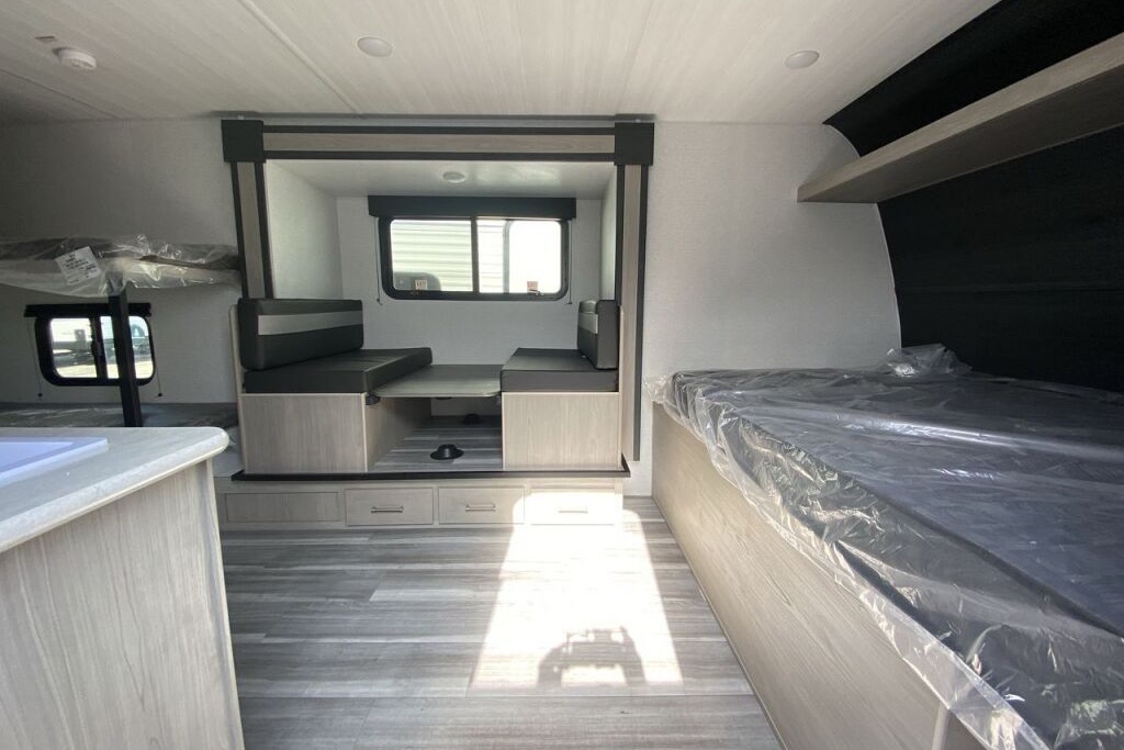 Justin's Keystone Springdale 1760BH Travel Trailer