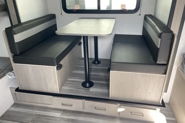 Justin's Keystone Springdale 1760BH Travel Trailer