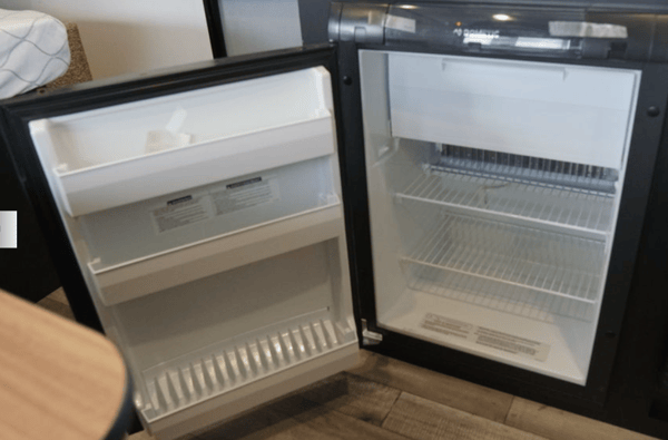 Richard's Keystone Springdale 1800BH Travel Trailer