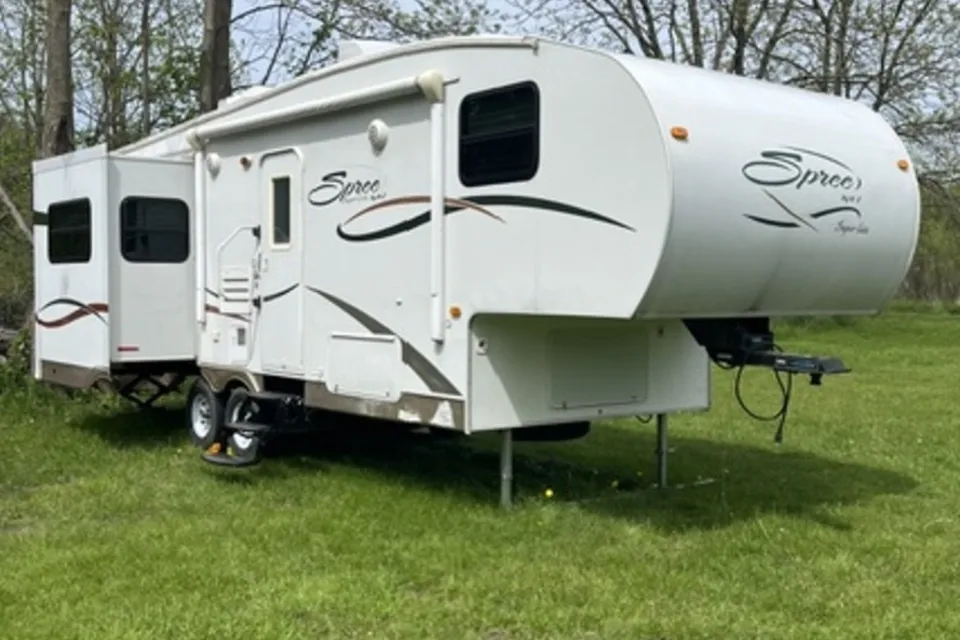 Keystone Spree Fifth Wheel
