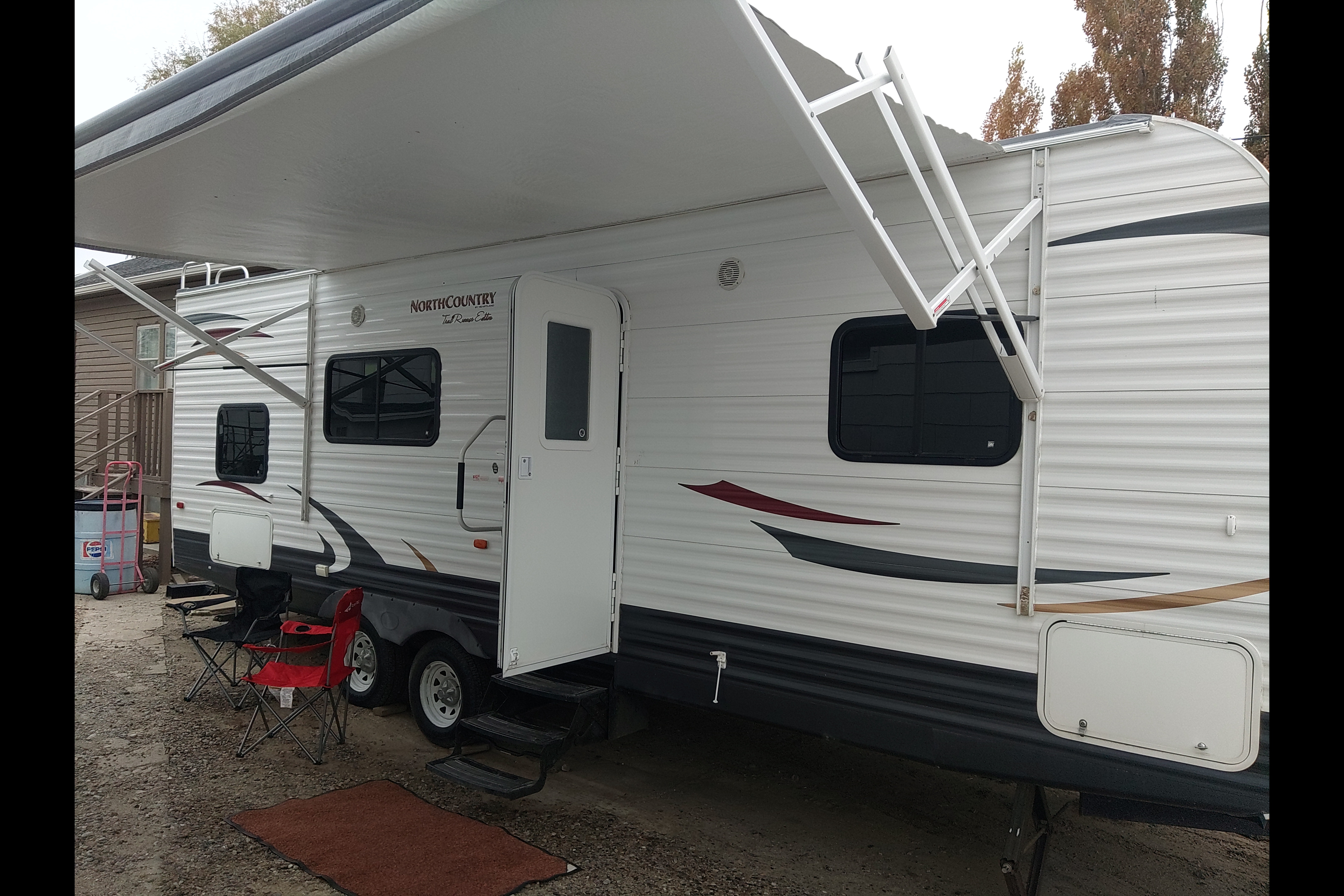 Comfy Heartland Bunkhouse