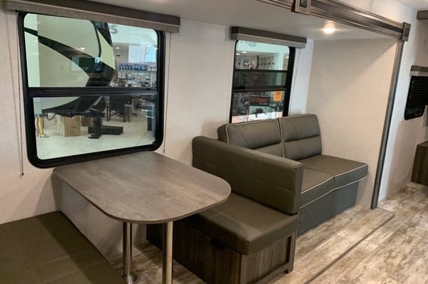 Steve’s Open Range Highland ridge 26bhs Travel Trailer