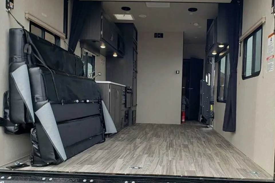 2021 Genesis Wanderer Toy Hauler, Journey Trailer Rentals 