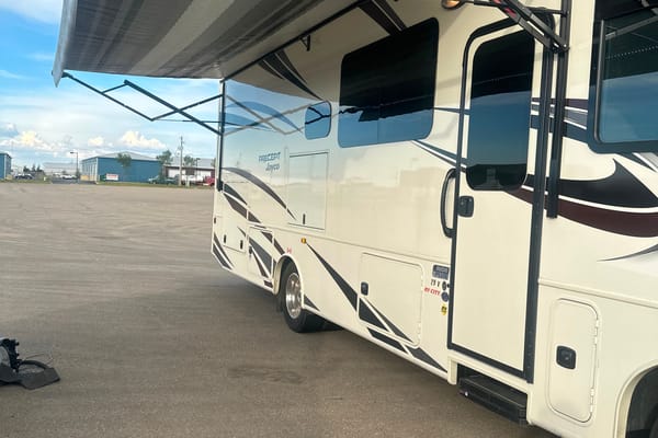 Michael's Jayco Precept 29V Class A