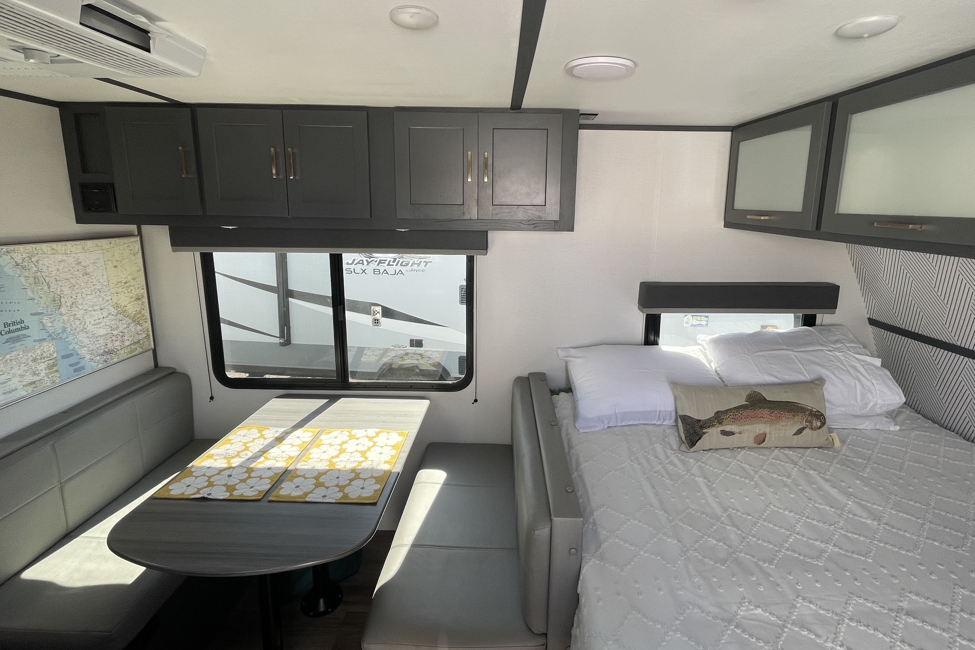 Hotel on Wheels ⭐️⭐️⭐️⭐️ Camping Made Easy
