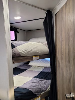 Dean's Crossroads Zinger Travel Trailer
