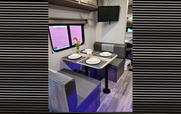Dean's Crossroads Zinger Travel Trailer