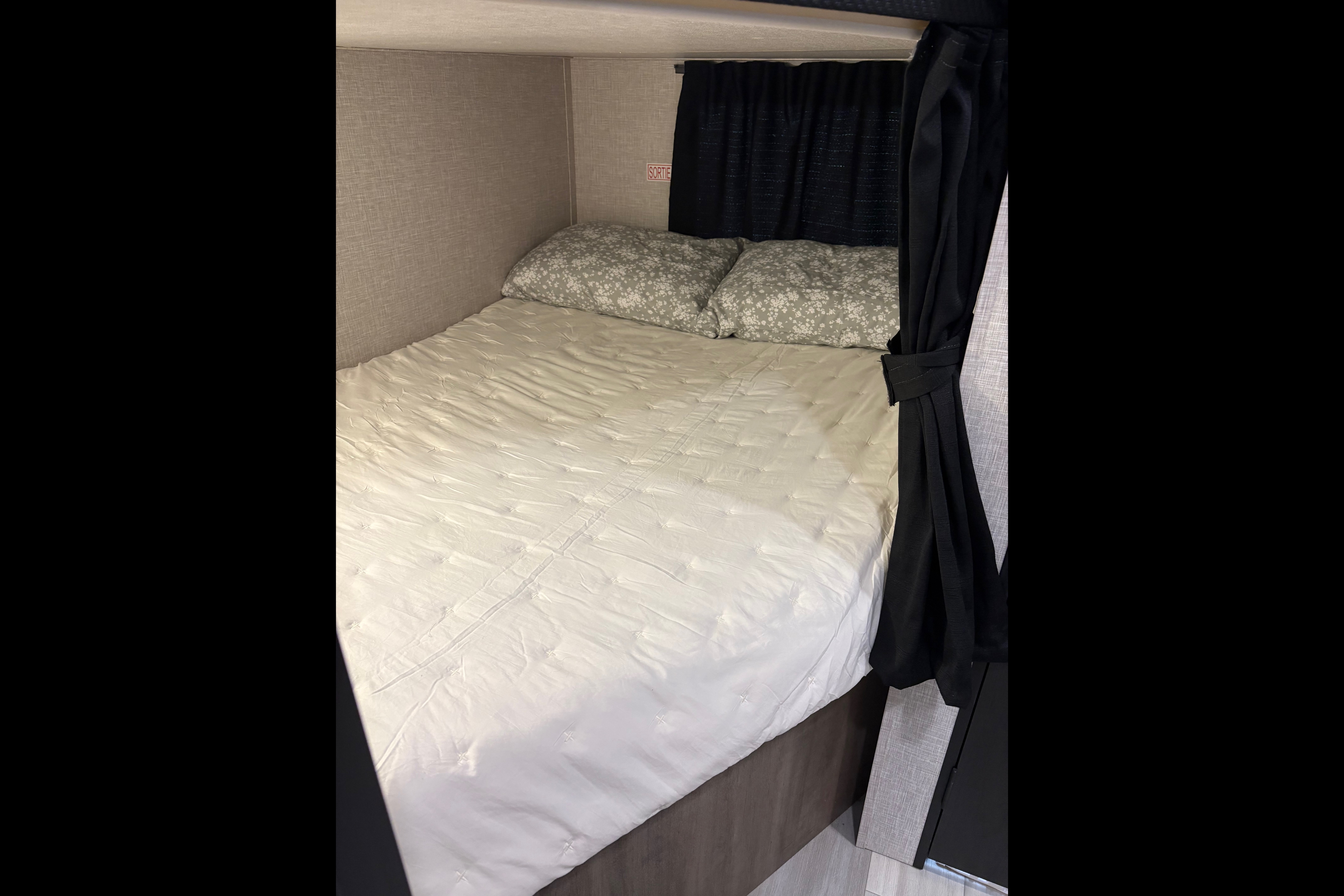 Dave’s Highland Ridge RV 20MB open range travel trailer