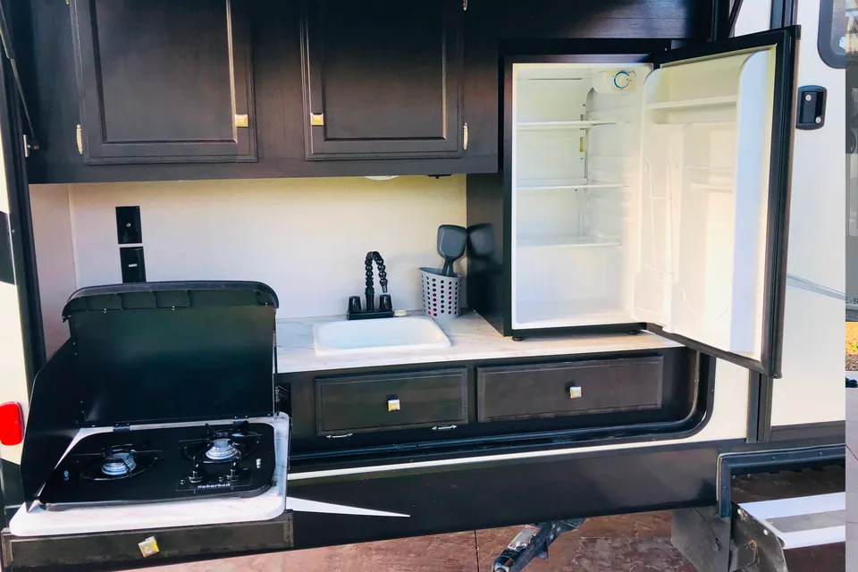 Desert Dwellers Bunkhouse