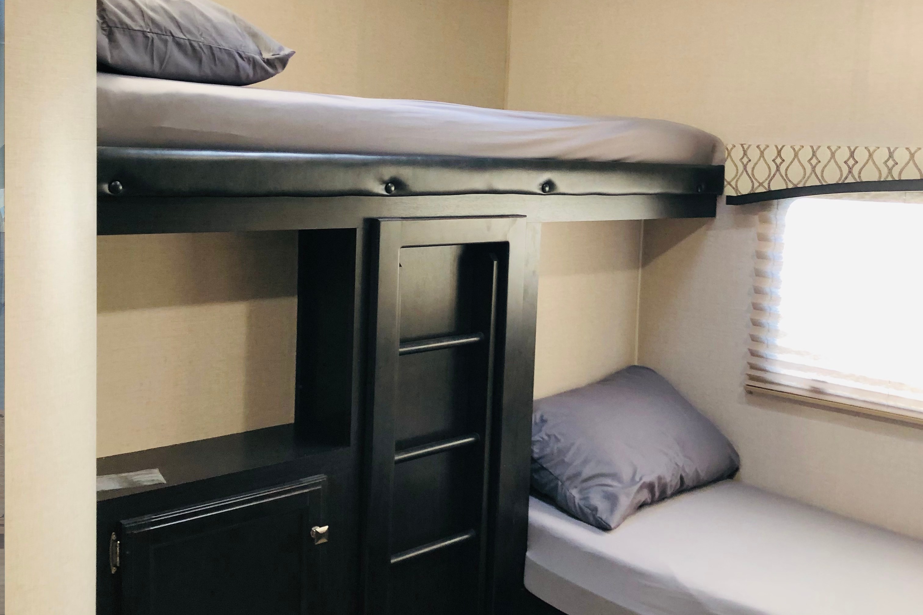 Desert Dwellers Bunkhouse