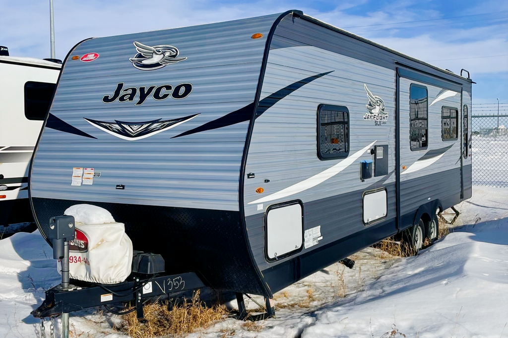 Joshua 's Jayco Jay flight SLX 8 / 265 RLS Travel Trailer