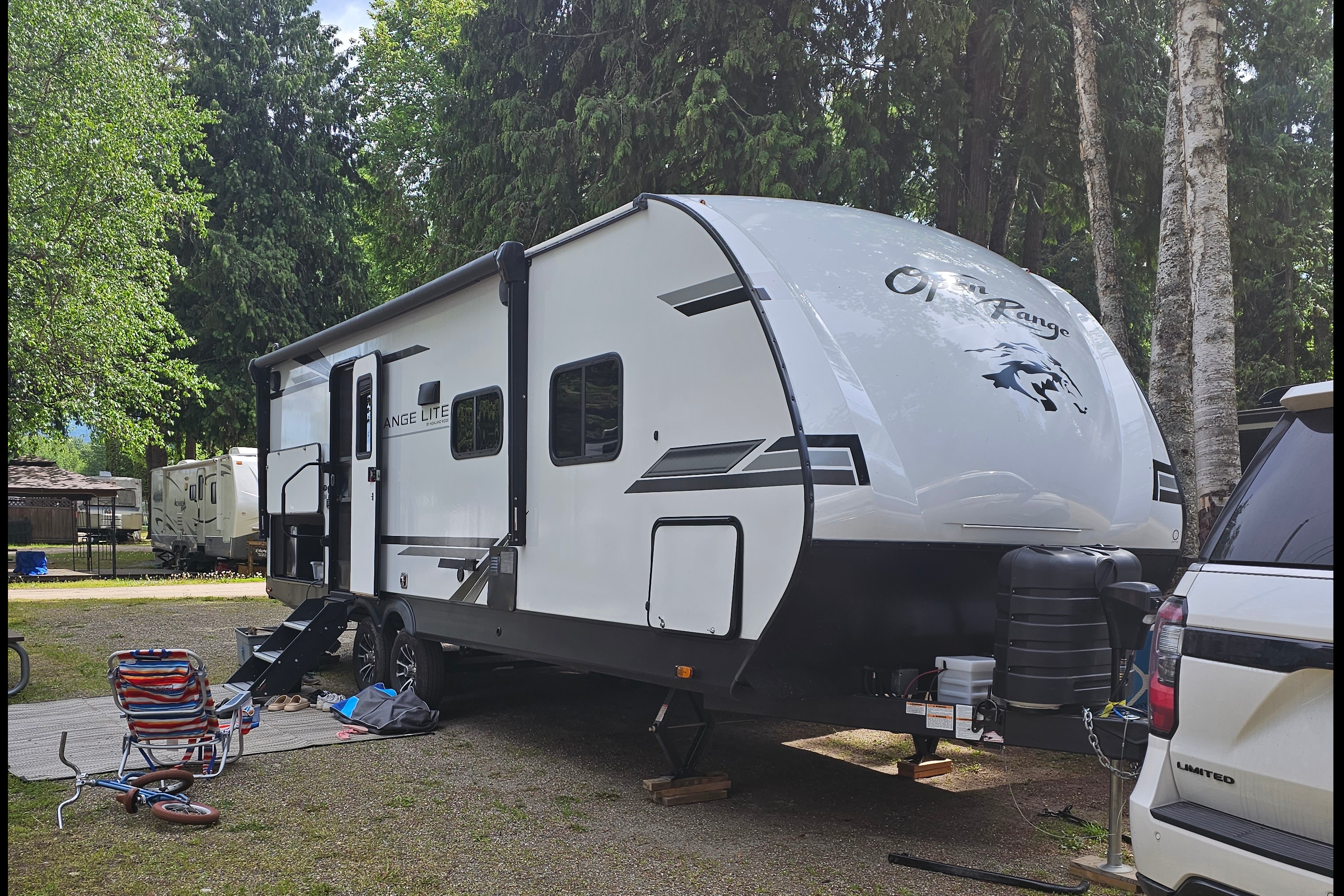 Angies 2024 Range Lite Bunkhouse | Slide-Out | Family-Friendly | Delivery Available