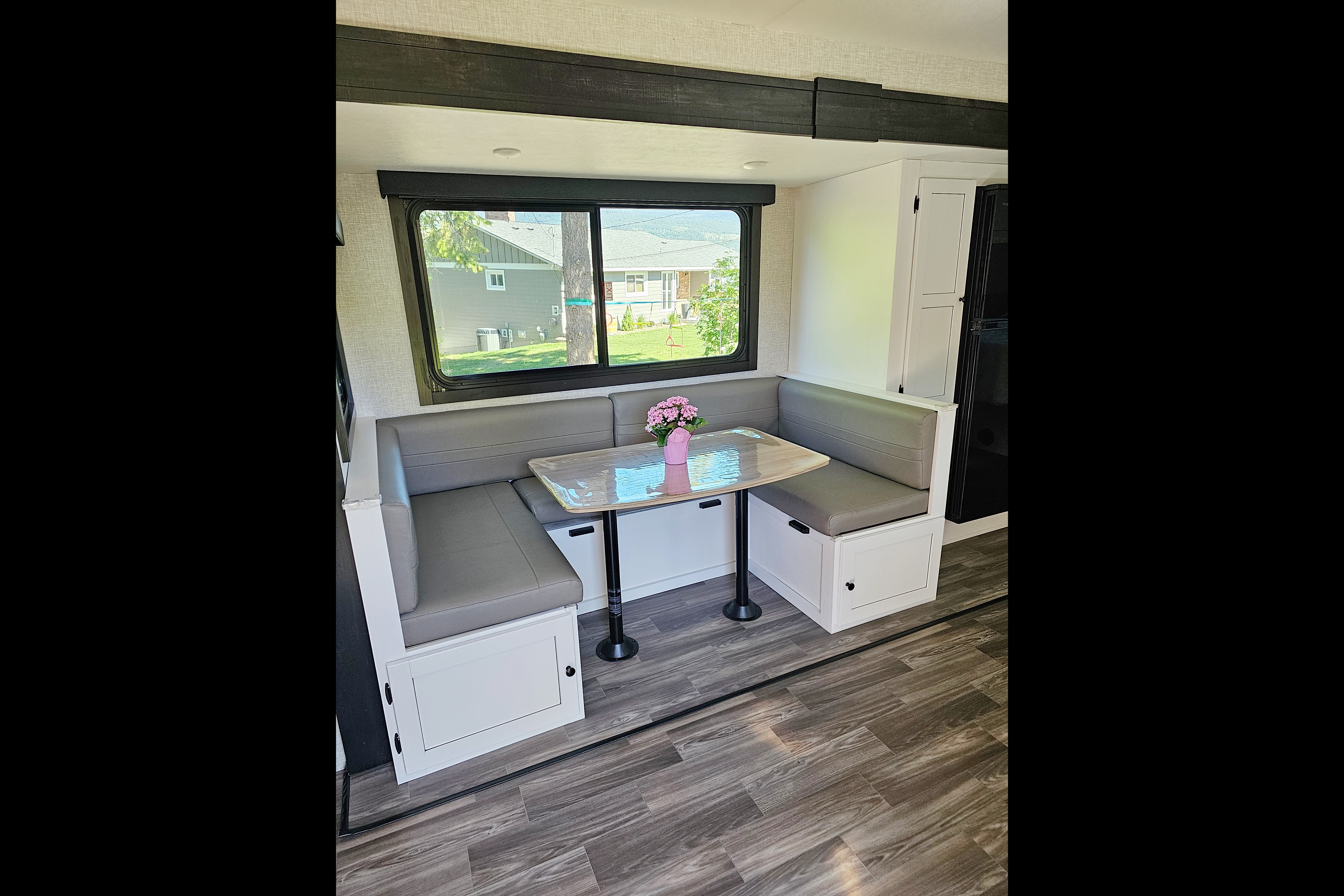 Angies 2024 Range Lite Bunkhouse | Slide-Out | Family-Friendly | Delivery Available
