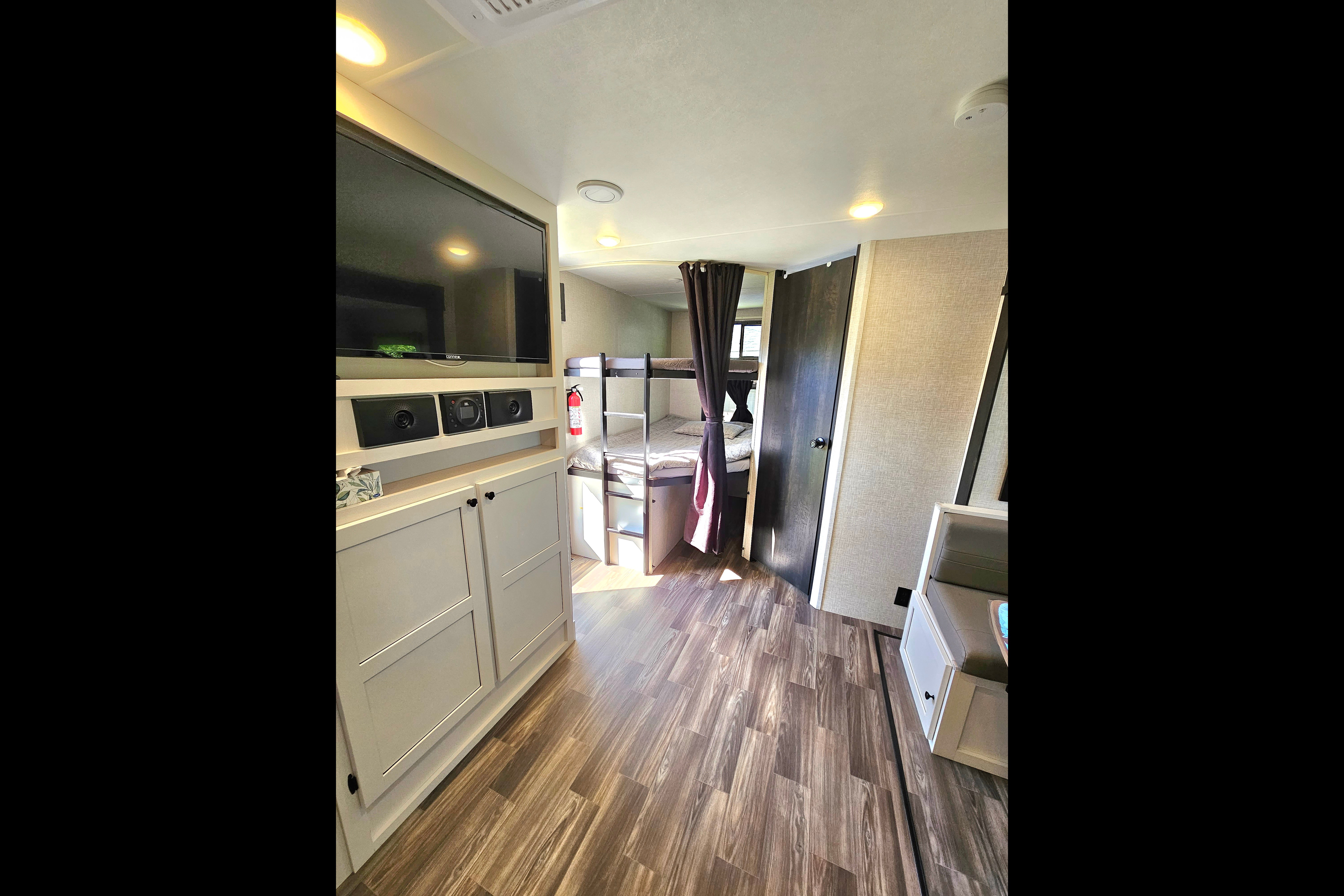 Angies 2024 Range Lite Bunkhouse | Slide-Out | Family-Friendly | Delivery Available